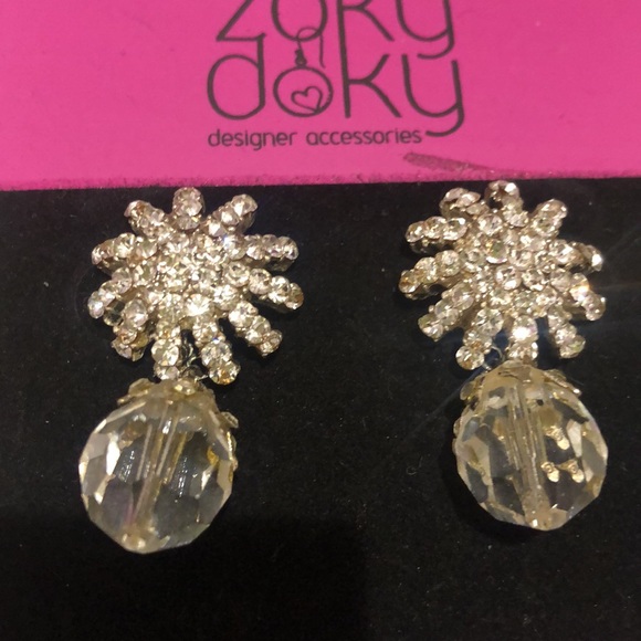 Vintage Starburst with Cut Crystal Round Drop, NWT - Picture 4 of 4